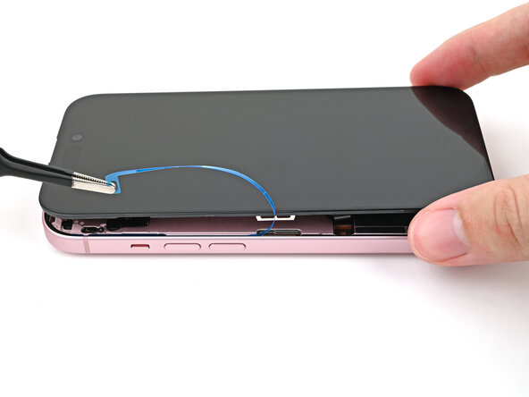 iPhone 15 Screen Replacement: 步骤 57 中的图像 2，3