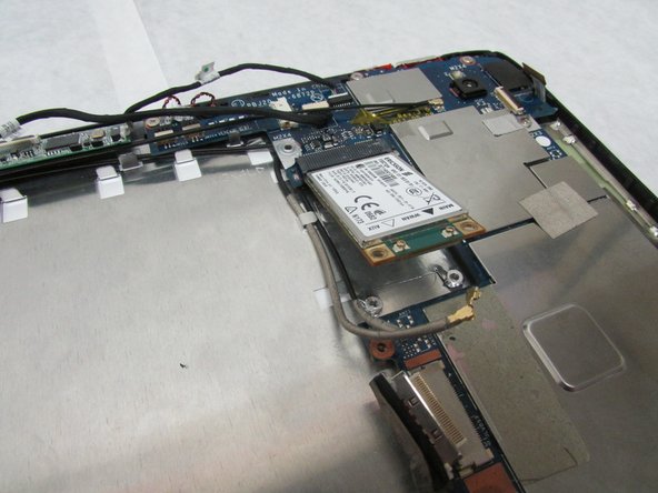 Acer Iconia Tab A501 Display Replacement: step 16, image 3 of 3