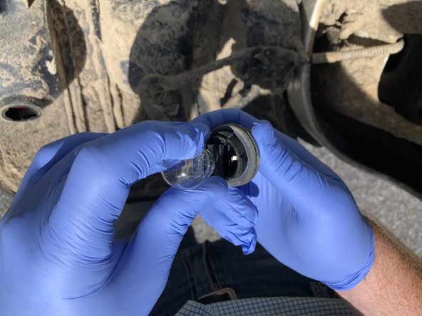 2010 GMC Sierra Tail Light Replacement: crwdns2935265:06crwdnd2935265:01crwdnd2935265:02crwdne2935265:0