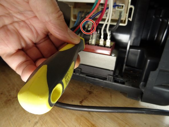 Siemens Surpresso - Bosch Benvenuto revise drain valve, Drain valve: crwdns2935265:07crwdnd2935265:02crwdnd2935265:02crwdne2935265:0