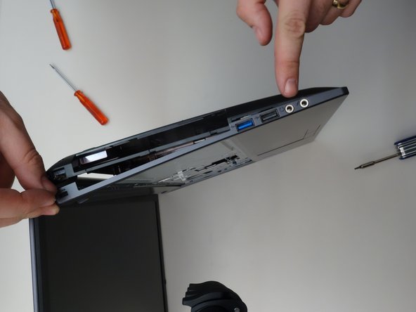 why! W650SZ Remplacement de la carte mère, Remplacer la carte mère (suite): crwdns2935265:018crwdnd2935265:03crwdnd2935265:03crwdne2935265:0