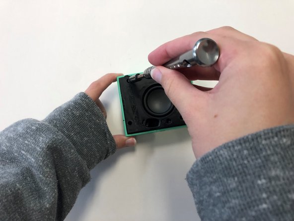 JBL Go Woofer Replacement, Woofer: crwdns2935265:04crwdnd2935265:02crwdnd2935265:02crwdne2935265:0