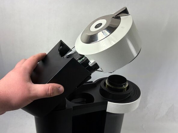 Nespresso Vertuo Next Power Button Replacement, Power Button: crwdns2935265:01crwdnd2935265:02crwdnd2935265:02crwdne2935265:0