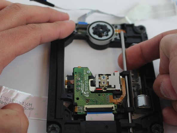 Samsung BD-F5700 Disc Reader Replacement: crwdns2935265:09crwdnd2935265:03crwdnd2935265:03crwdne2935265:0