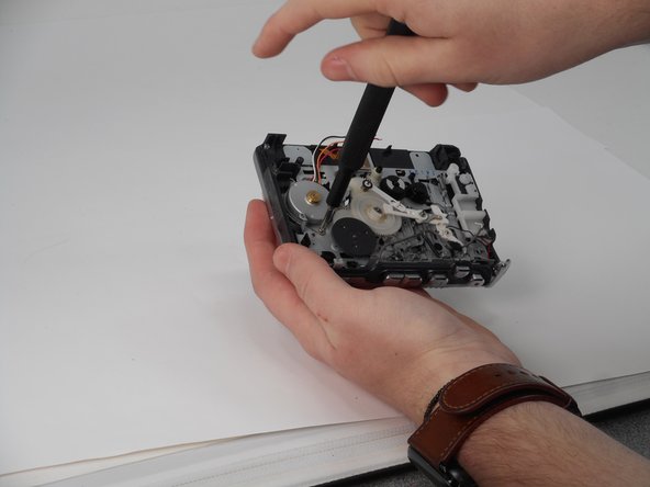 Sony TCM-450 Capstan / Reel Motor Replacement: crwdns2935265:010crwdnd2935265:03crwdnd2935265:03crwdne2935265:0