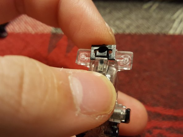 Logitech Anywhere Mouse MX Full Disassembly, Removing the scroll wheel: 手順 16、 3の画像 3