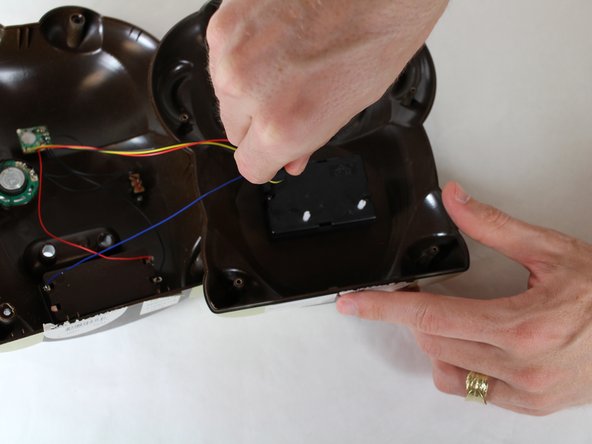 Circo Monkey Alarm Clock Motor Replacement: crwdns2935265:04crwdnd2935265:02crwdnd2935265:02crwdne2935265:0