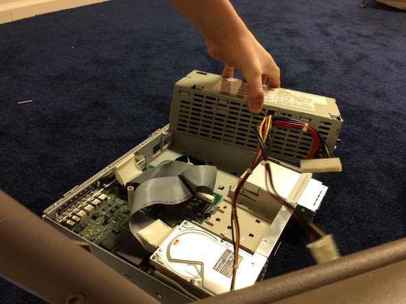 Macintosh Quadra 610 Teardown: stap 0, afbeelding 3 van 3