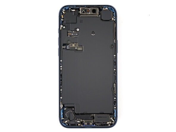 iPhone 17 Pro Max Battery Replacement, Remove the battery screws: crwdns2935265:024crwdnd2935265:02crwdnd2935265:02crwdne2935265:0