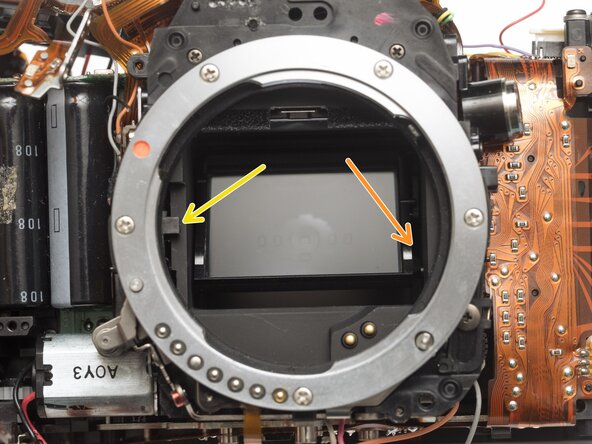 Pentax MZ-S Mirror Drive Lever Replacement, Prepare mirror box assembly for install: crwdns2935265:033crwdnd2935265:02crwdnd2935265:03crwdne2935265:0