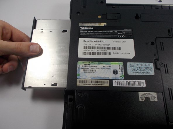 Toshiba Satellite A85-S107 15" Disc Drive Replacement: crwdns2935265:05crwdnd2935265:02crwdnd2935265:03crwdne2935265:0