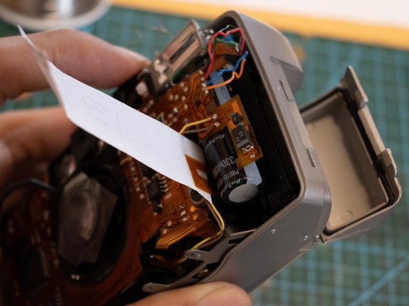 Yashica T5D Shutter Flex Cable Replacement: crwdns2935265:016crwdnd2935265:02crwdnd2935265:02crwdne2935265:0