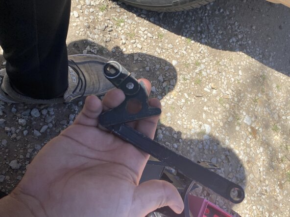 1986 Pontiac Fiero Headlight Motor Gear Replacement: crwdns2935265:06crwdnd2935265:03crwdnd2935265:03crwdne2935265:0