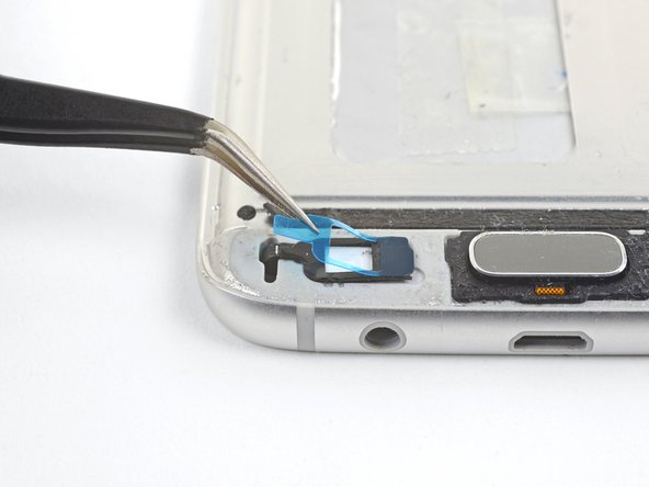 Samsung Galaxy S7 Edge Display Adhesive Replacement: crwdns2935265:05crwdnd2935265:03crwdnd2935265:03crwdne2935265:0