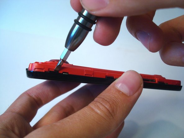 HTC Droid Incredible Rear Inner Frame Replacement: crwdns2935265:09crwdnd2935265:02crwdnd2935265:02crwdne2935265:0