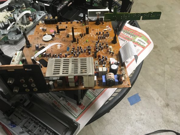 Sony DVD VHS Player  Teardown: crwdns2935265:08crwdnd2935265:02crwdnd2935265:03crwdne2935265:0