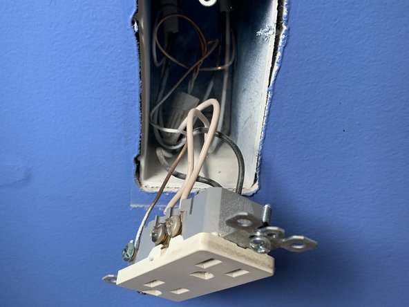 Electrical Outlet Replacement: step 4, image 1 of 1