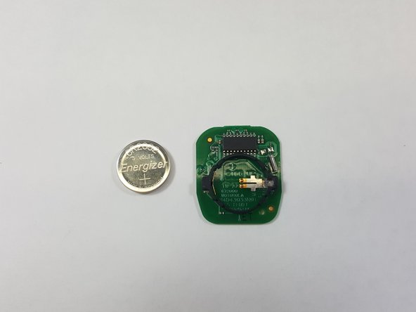 GM Key Fob  Plastic Housing Replacement: шаг 5, изображение 2 из 2