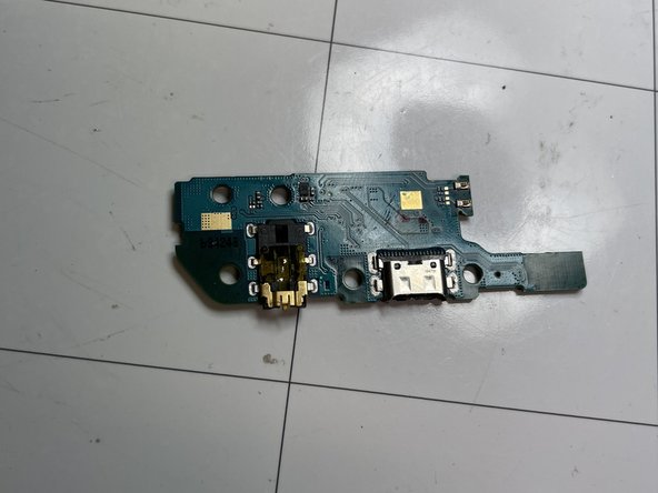 Samsung Galaxy a20e Charging Board Replacement, Charging Board Removal: crwdns2935265:05crwdnd2935265:02crwdnd2935265:02crwdne2935265:0