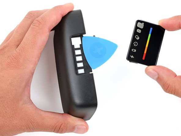 Polaroid Flip Display Cover Replacement, Remove the display cover: crwdns2935265:08crwdnd2935265:03crwdnd2935265:03crwdne2935265:0