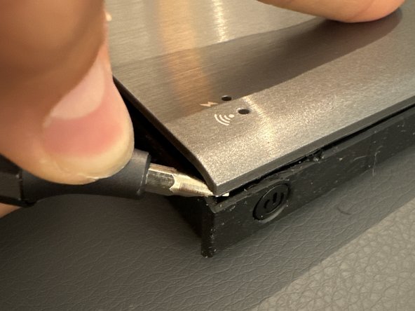 Seagate Wireless Plus 1Tb Teardown, Teardown (opening the hard drive): crwdns2935265:02crwdnd2935265:02crwdnd2935265:02crwdne2935265:0