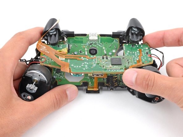 Scuf Instinct Pro Buttons Replacement, Reposition the thumbstick board: stap 21, afbeelding 2 van 3