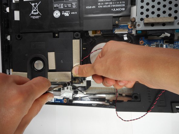 Sony Vaio Tap 21 SVT212A11L Speaker Assembly Replacement: crwdns2935265:016crwdnd2935265:02crwdnd2935265:02crwdne2935265:0