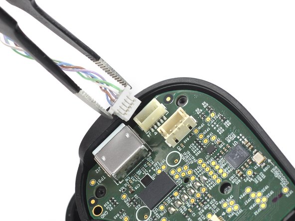 Backbone One Phone Connector Replacement, Disconnect the phone connector cable: crwdns2935265:06crwdnd2935265:02crwdnd2935265:02crwdne2935265:0