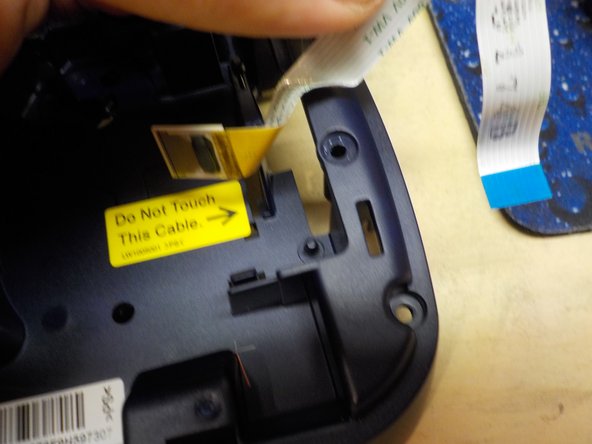 Brother P-Touch PT-M95 Teardown, The last of the midframe: crwdns2935265:05crwdnd2935265:02crwdnd2935265:02crwdne2935265:0