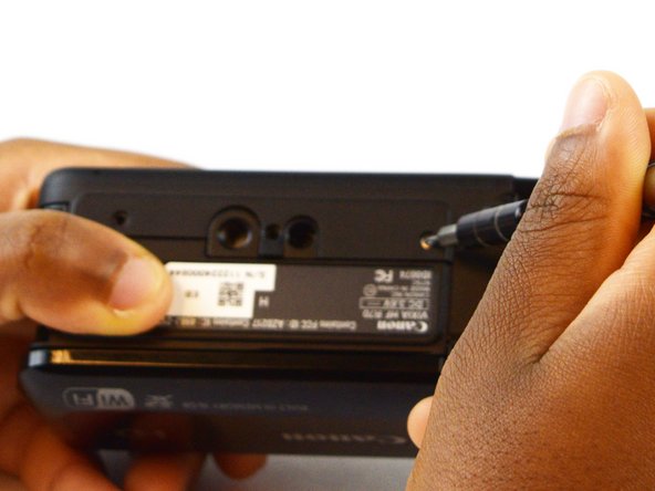 Canon Vixia HF R70 Top Panel Replacement: crwdns2935265:010crwdnd2935265:02crwdnd2935265:03crwdne2935265:0