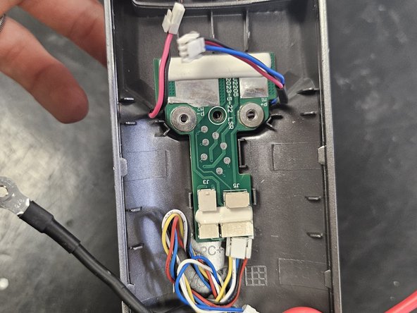Dreame T30: Teardown, Remove the cables from the PCBA: crwdns2935265:06crwdnd2935265:02crwdnd2935265:02crwdne2935265:0