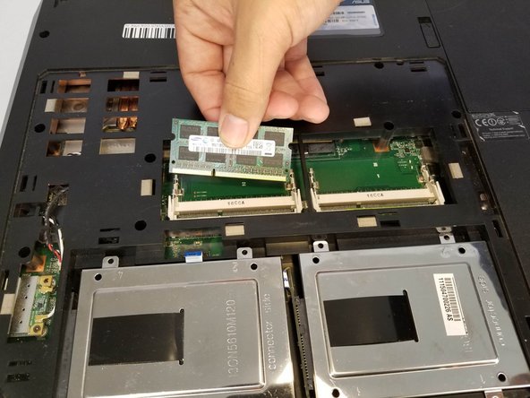 Asus ROG G74SX-DH73-3D Random Access Memory Replacement: crwdns2935265:03crwdnd2935265:03crwdnd2935265:03crwdne2935265:0