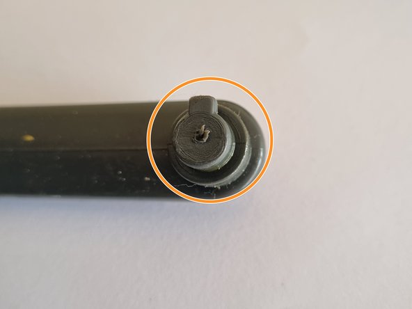 Midea FC307B Rice Cooker Teardown, Handle Removale: crwdns2935265:010crwdnd2935265:02crwdnd2935265:03crwdne2935265:0