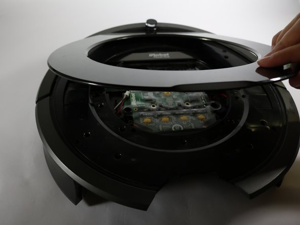 iRobot Roomba 880 Bumper Sensors Replacement: crwdns2935265:06crwdnd2935265:02crwdnd2935265:02crwdne2935265:0