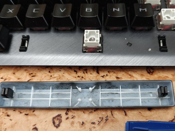 Asus ROG Claymore II Battery Replacement, Removing the keys: crwdns2935265:01crwdnd2935265:03crwdnd2935265:03crwdne2935265:0