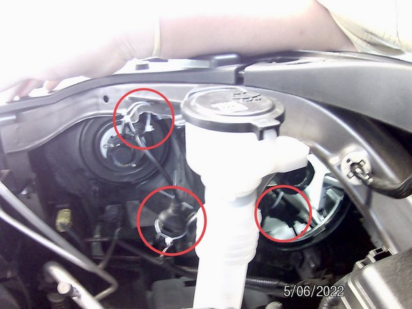 2015-2019 Toyota Highlander Headlight Bulbs Replacement: crwdns2935265:012crwdnd2935265:03crwdnd2935265:03crwdne2935265:0