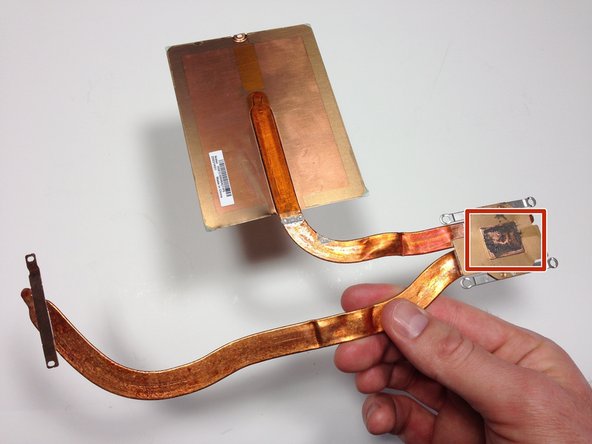 Be sure to replace the thermal paste when installing the heat sink.