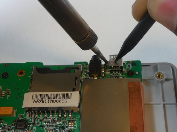 TomTom One XL Charging Port Replacement: crwdns2935265:06crwdnd2935265:02crwdnd2935265:03crwdne2935265:0