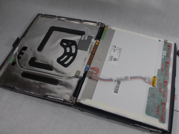 Dell Latitude D530 Screen Replacement: crwdns2935265:06crwdnd2935265:03crwdnd2935265:03crwdne2935265:0