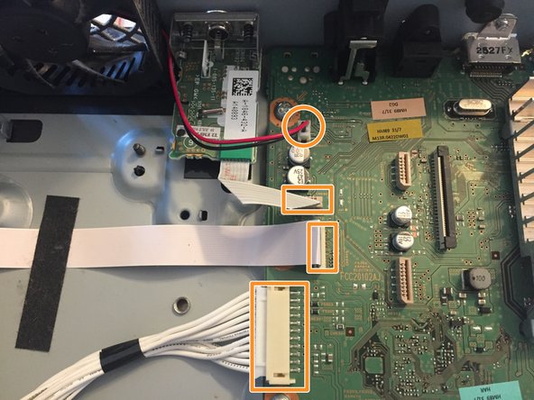 Sony BDV-NF620 Teardown, Logic board: crwdns2935265:013crwdnd2935265:02crwdnd2935265:02crwdne2935265:0