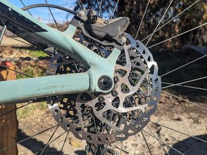 Squeaky disc bike online brakes