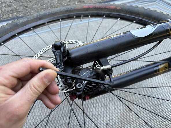 Fox32 Mountain Bike Front Air Suspension Fork Seal and Oil Replacement: étape 2, image 2 de 3