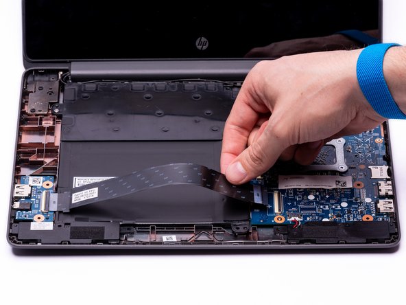 HP Chromebook 11-v019wm Battery Replacement: step 12, image 3 of 3