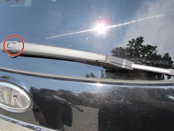 2011 Kia Sorento Windshield Wipers Replacement: crwdns2935265:06crwdnd2935265:03crwdnd2935265:03crwdne2935265:0