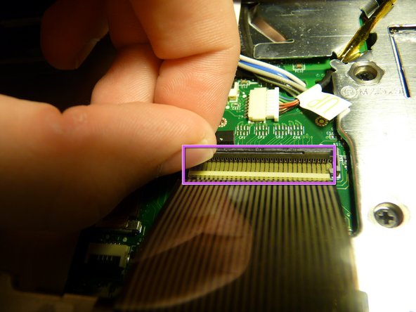 Dell Studio 1535 Keyboard Replacement: шаг 7, изображение 2 из 3