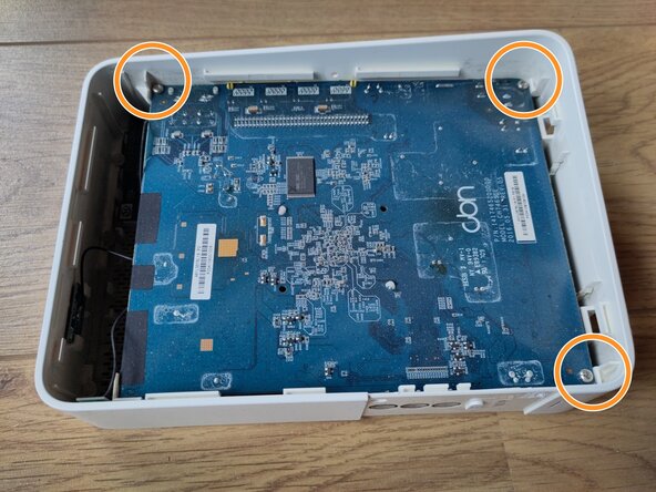 Compal CH7465LG-ZG Teardown, remove the circuit board: step 3, image 2 of 3