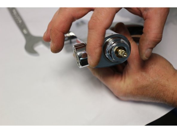 Changing the thermostatic cartridge - Thermostatic Bath NF SIRYO CHROME, Reassembly: crwdns2935265:06crwdnd2935265:02crwdnd2935265:03crwdne2935265:0