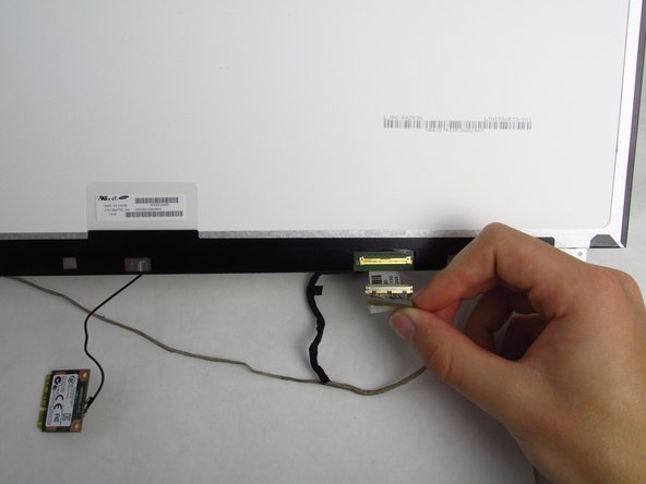 HP Pavilion 15-p046nr Display Screen Replacement: crwdns2935265:016crwdnd2935265:02crwdnd2935265:03crwdne2935265:0