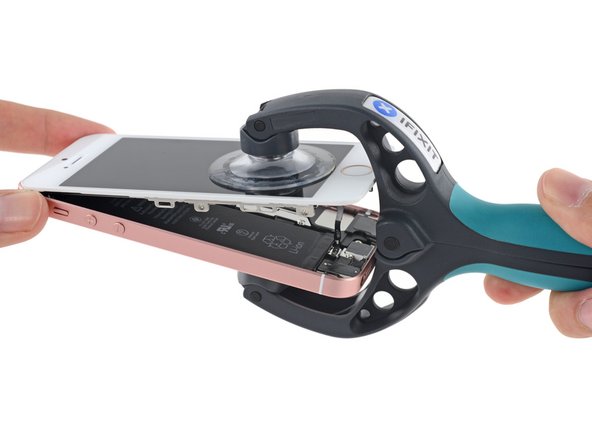 iPhone SE Teardown: crwdns2935265:03crwdnd2935265:03crwdnd2935265:03crwdne2935265:0