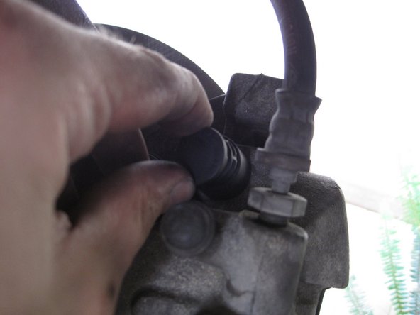 2005-2007 Ford Focus Front Brake Pad Replacement: crwdns2935265:022crwdnd2935265:02crwdnd2935265:02crwdne2935265:0